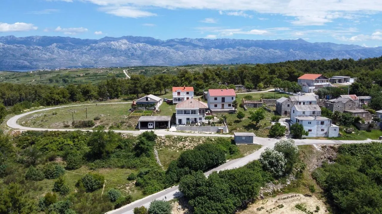 Apartments Tri Mora Razanac 0*,  Croatia