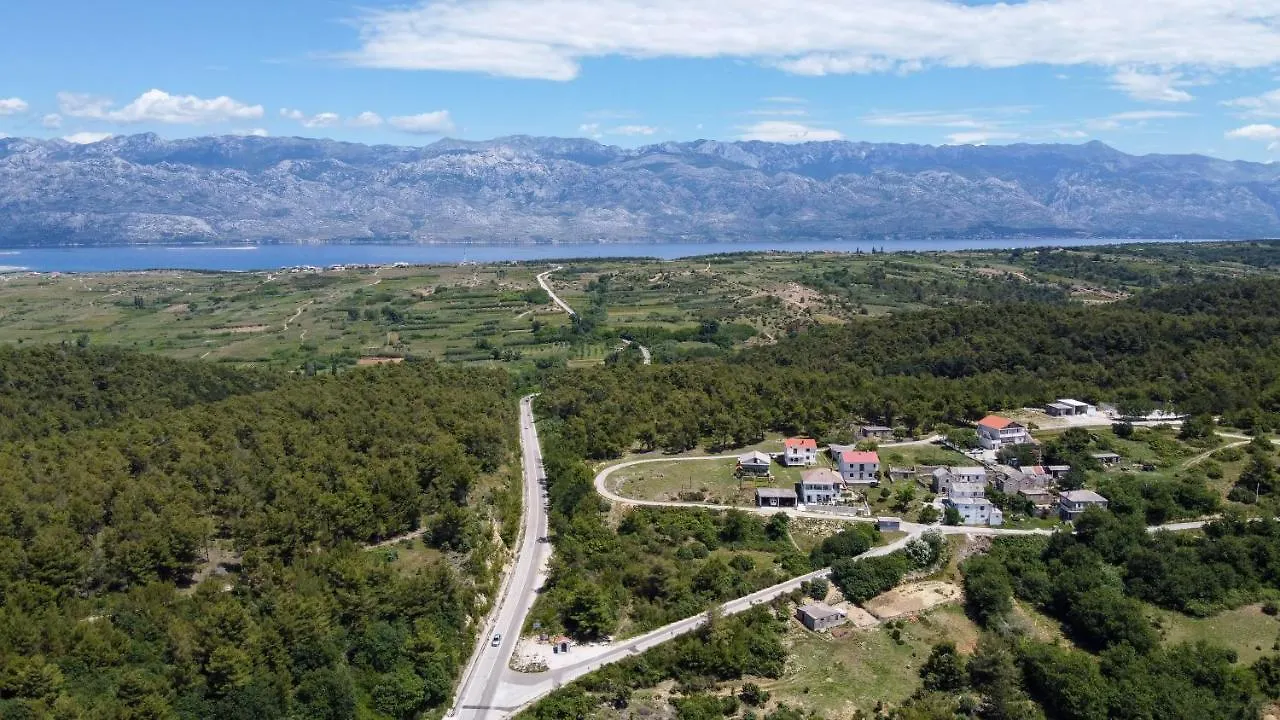 Apartments Tri Mora Razanac