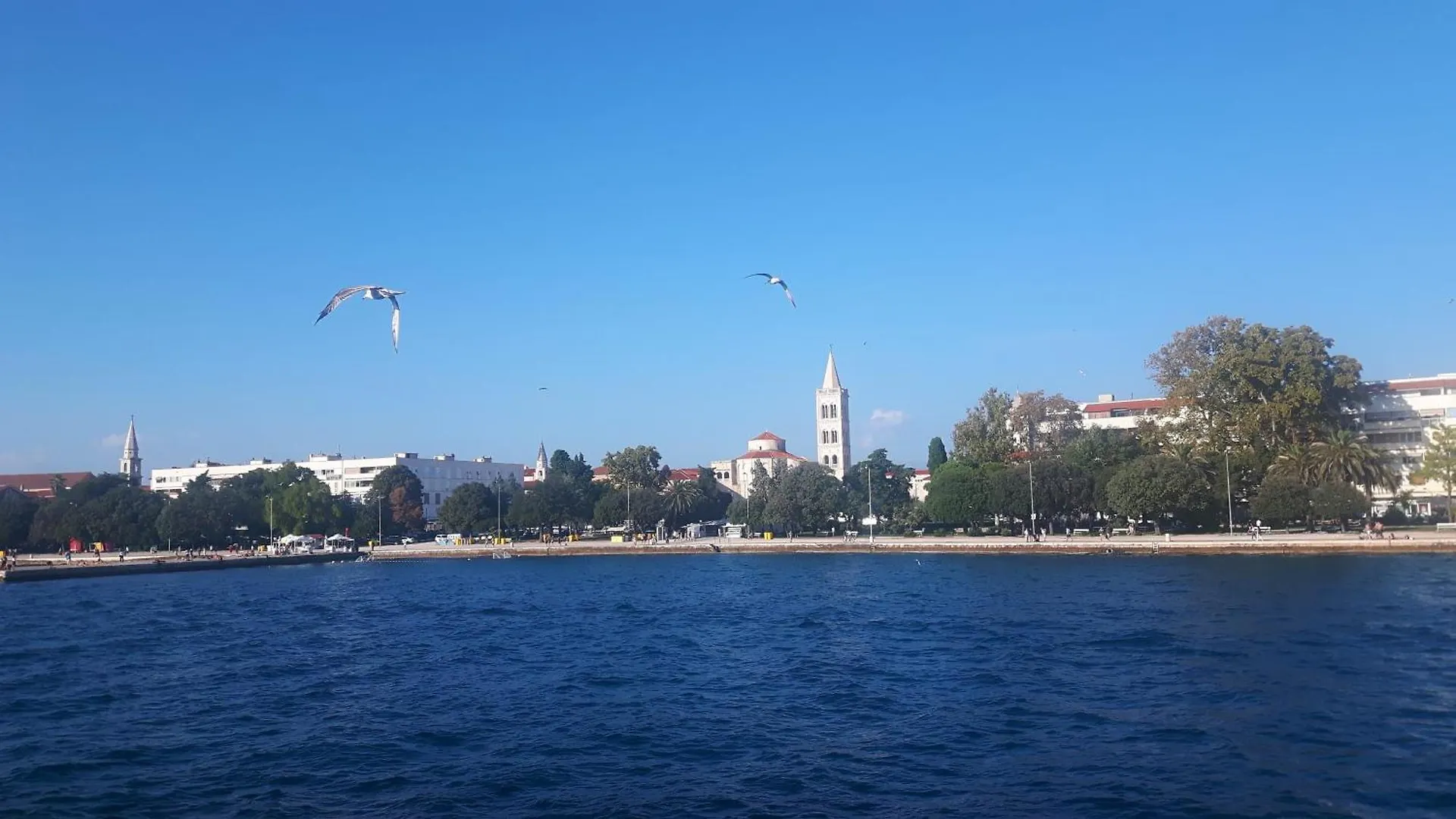 Apartments Tri Mora Razanac Croatia